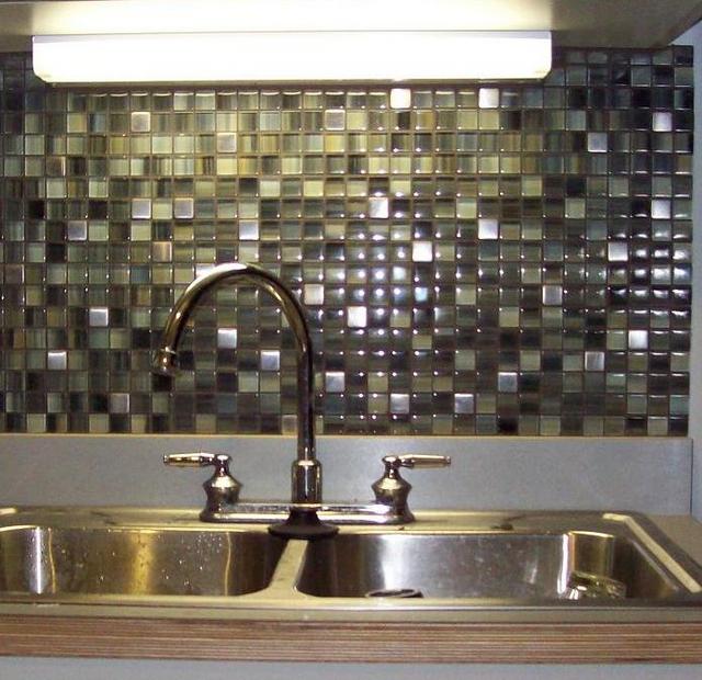 Kitchen Tile Design Ideas | Ceramic tiles are back with a vengeance